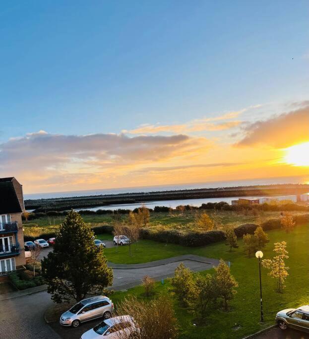 Вилла Workers Retreat - Sea View & Parking Хартлпул Экстерьер фото